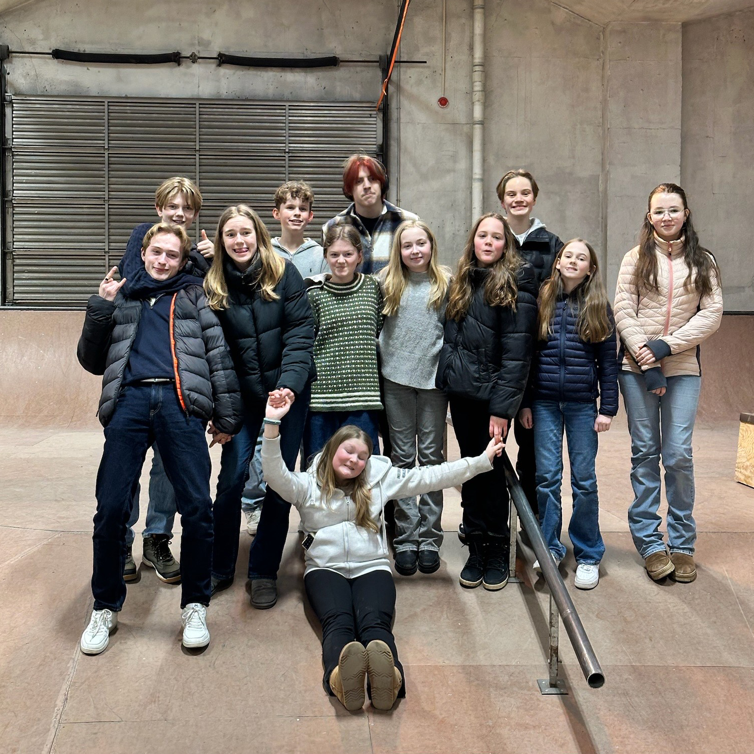 Å studio dans-teater- musikal ungdomsgruppen